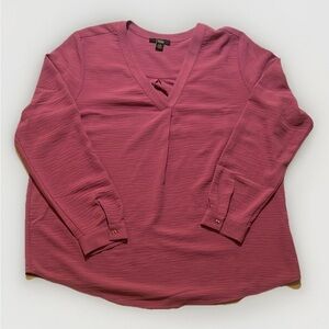 NWOT Dalia Pink Flowy Top sz L